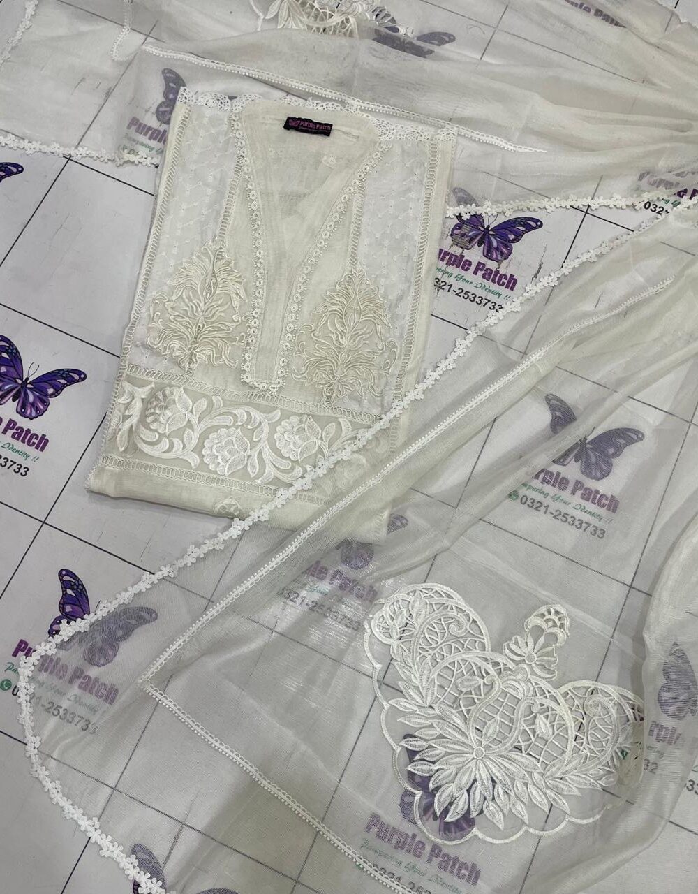 Zaira Collection White