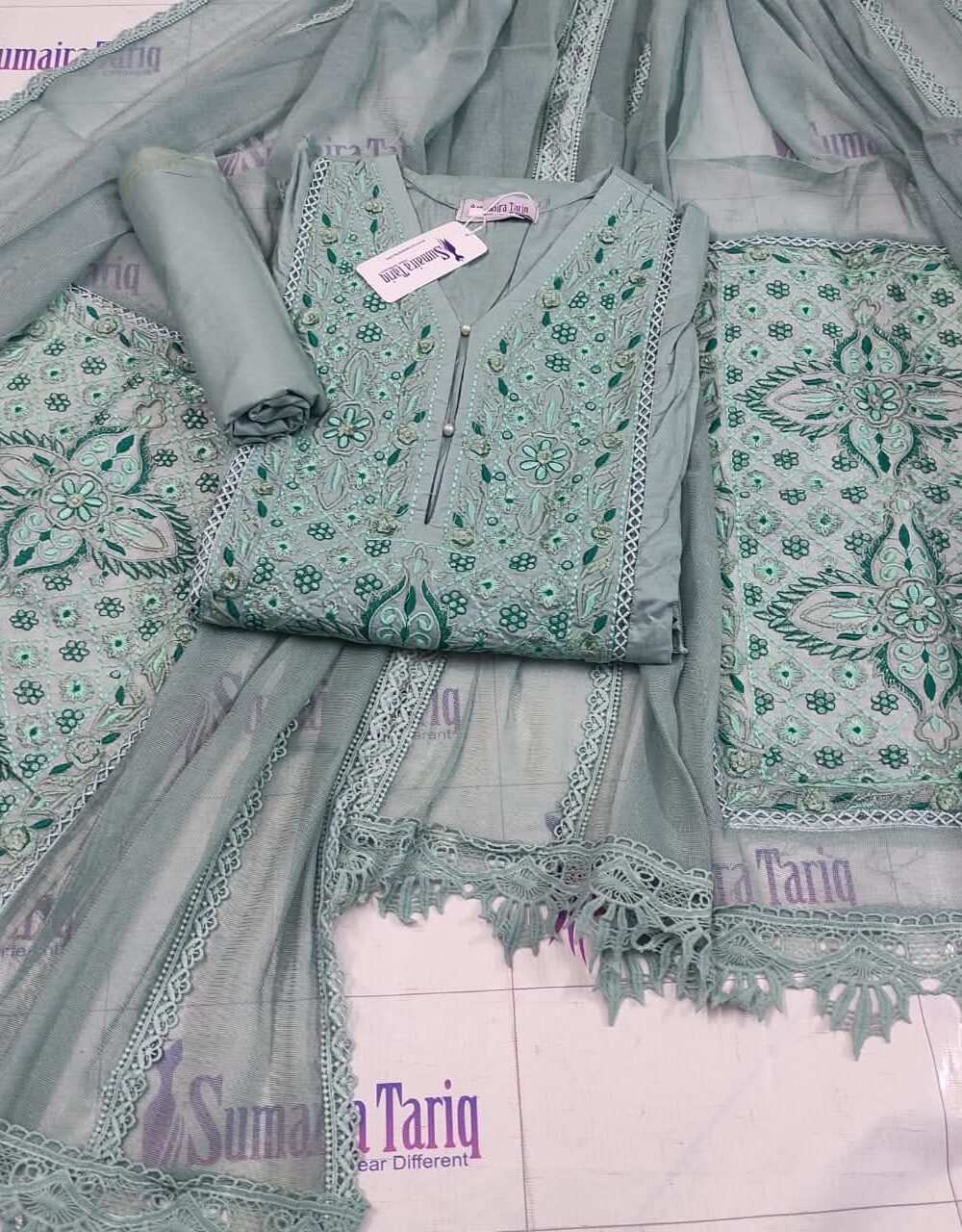 Acqua Phulkari