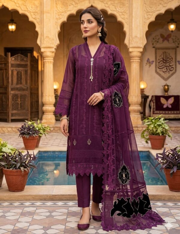 Makhmal Plum Majenda