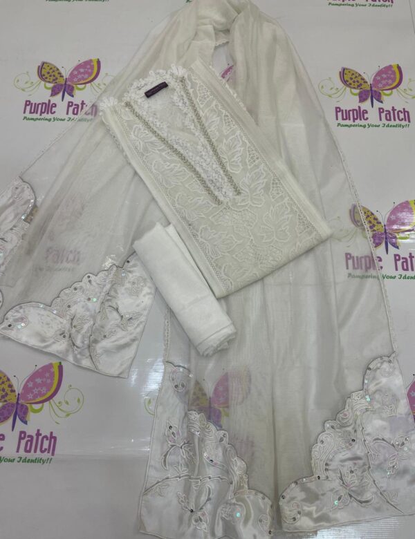 Gul Mohar Pearl White