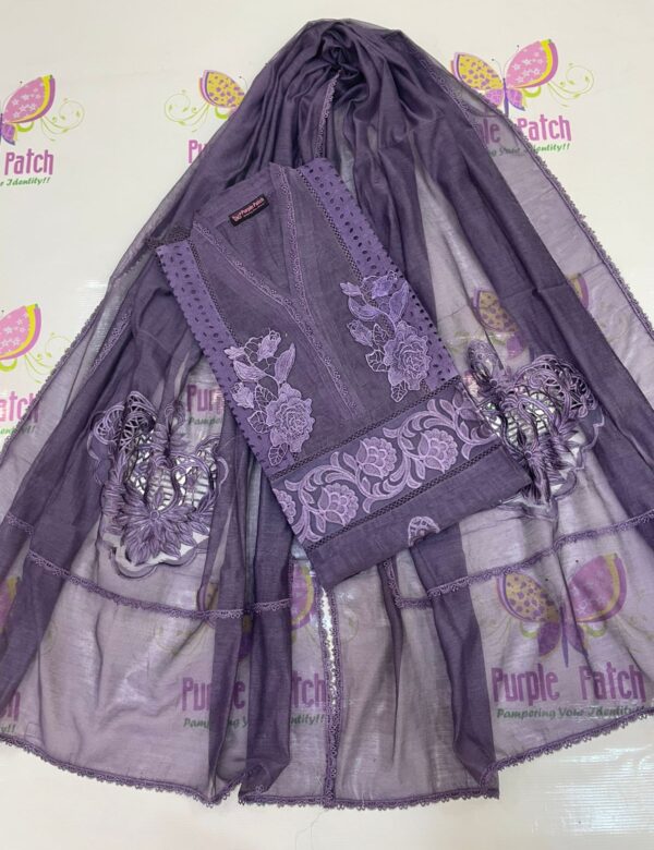 Zaira Mouve Purple