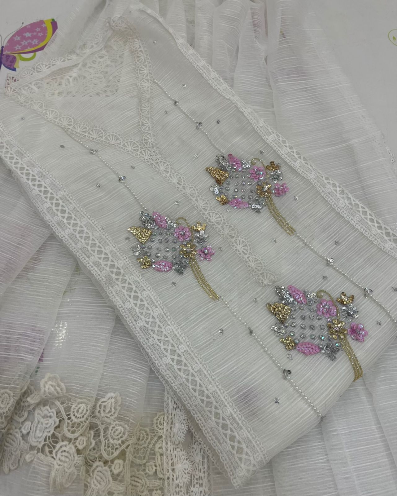 Sunheri White
